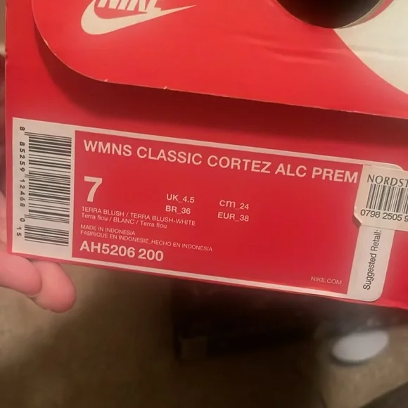 Women’s classic Cortez alc prem. Size 7 women’s. - Picture 8 of 14